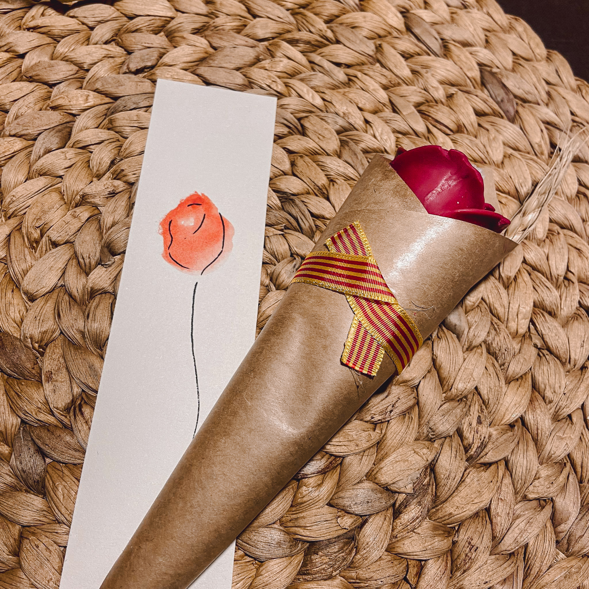 Rosa de Sant Jordi + punt de llibre